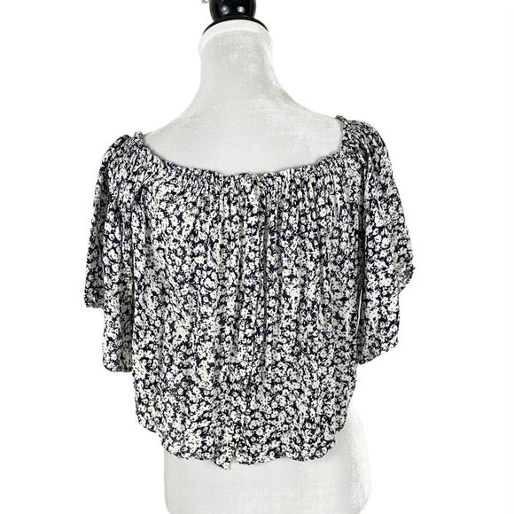 Zara Daisy Floral Short Sleeve Cropped Top Blue Size Medium - Picture 2 of 6